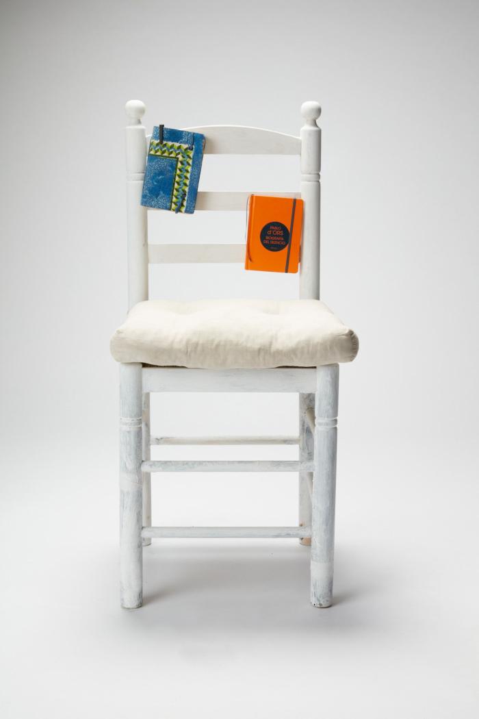 60 personalidades ceden su silla a los refugiados