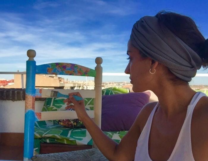 60 personalidades ceden su silla a los refugiados