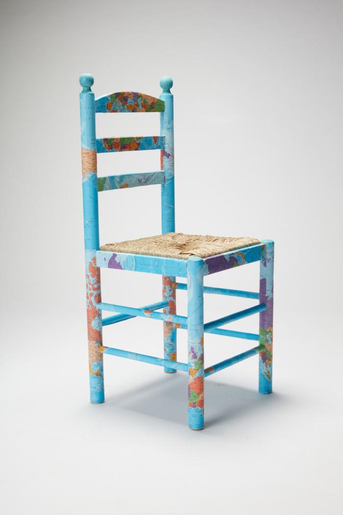 60 personalidades ceden su silla a los refugiados