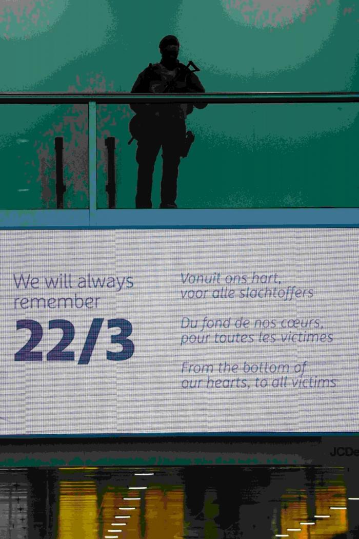 Unidad y sobriedad: Bruselas planta cara al dolor y al miedo (FOTOS)