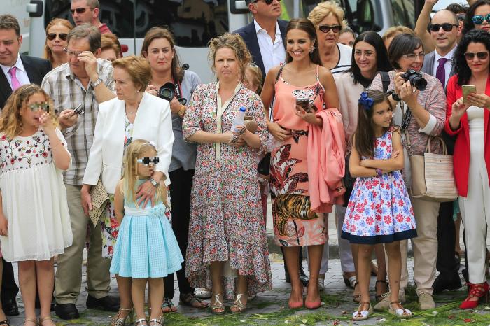 El segundo 'look' de Paula Echevarría en el segundo día de comunión de su hija