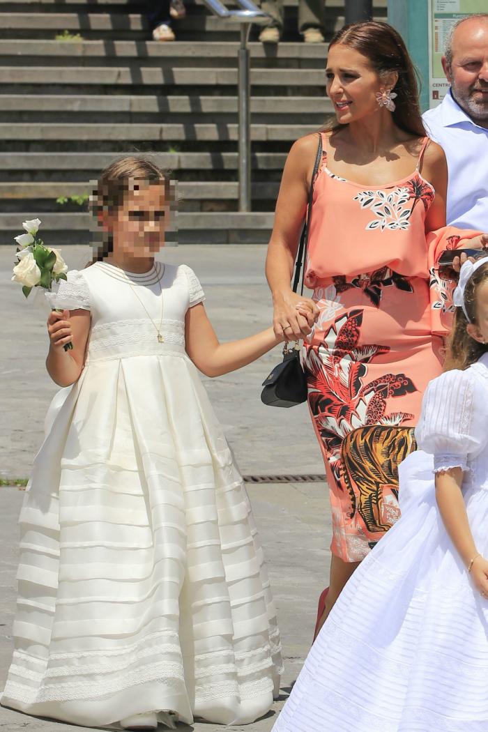 El segundo 'look' de Paula Echevarría en el segundo día de comunión de su hija