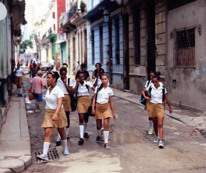 ¿Cómo son los uniformes de los colegios de todo el mundo?