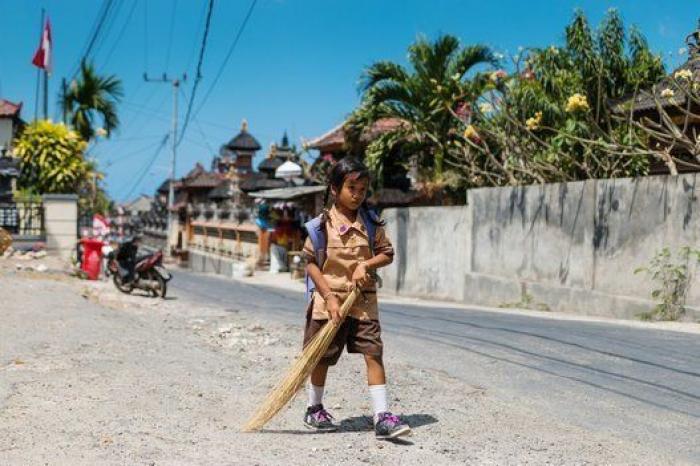 ¿Cómo son los uniformes de los colegios de todo el mundo?