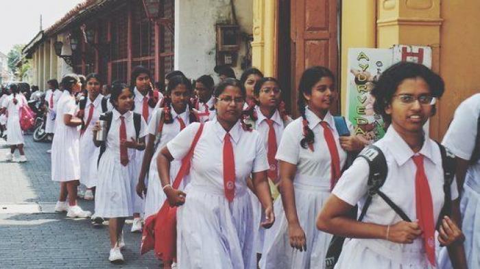 ¿Cómo son los uniformes de los colegios de todo el mundo?