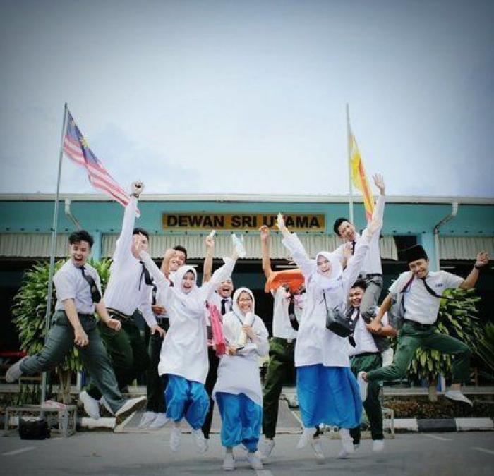 ¿Cómo son los uniformes de los colegios de todo el mundo?