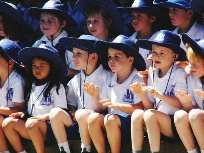 ¿Cómo son los uniformes de los colegios de todo el mundo?