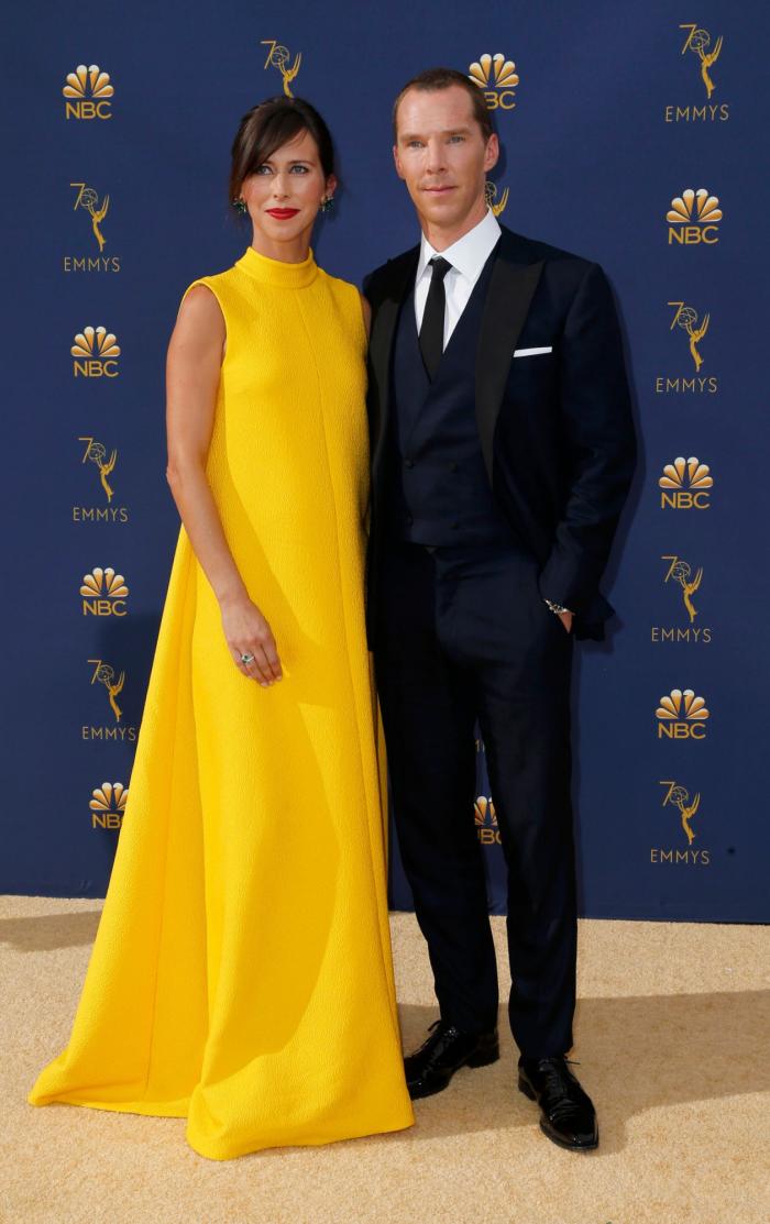 El momento épico (y sin sujetador) en el que Alex Bortsein salió a recoger su Emmy