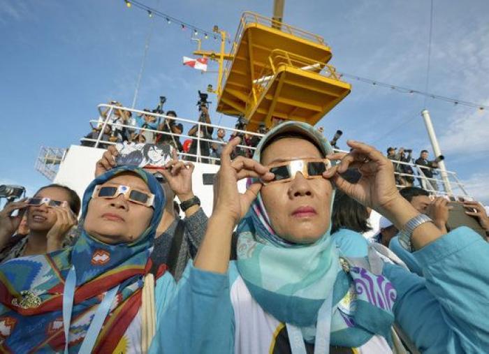 Las mejores fotos del eclipse total de Sol que se vio en Asia