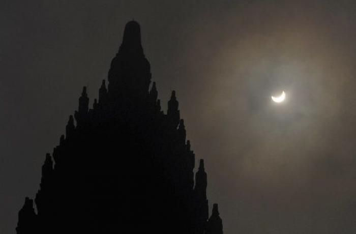 Las mejores fotos del eclipse total de Sol que se vio en Asia