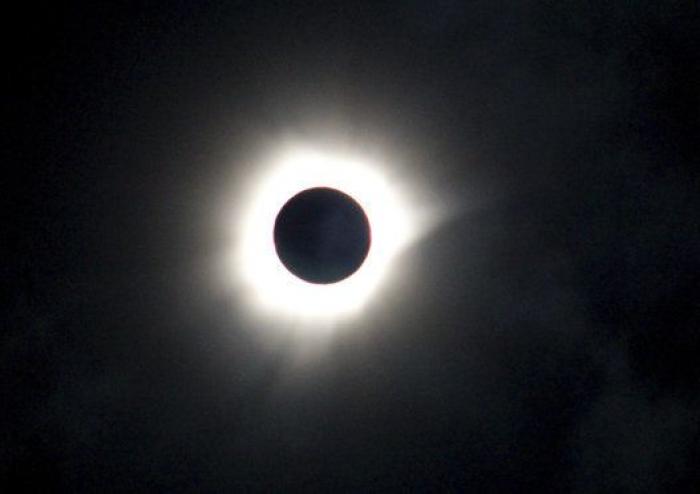 Las mejores fotos del eclipse total de Sol que se vio en Asia