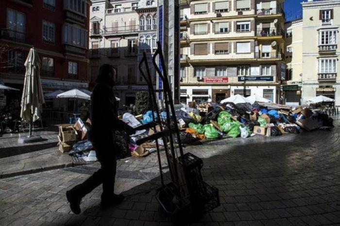 Las imágenes más impactantes de la huelga de basura de Málaga