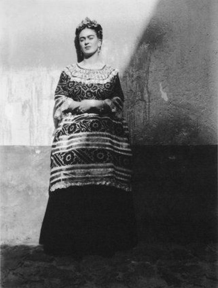 Totalmente Frida: la exposición de fotos que muestra la intimidad de la casa azul