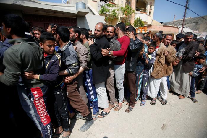 Unicef denuncia que alrededor de 100.000 niños están atrapados en Mosul, tras las líneas de Estado Islámico