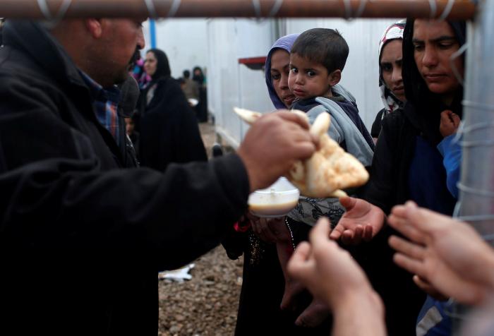 Unicef denuncia que alrededor de 100.000 niños están atrapados en Mosul, tras las líneas de Estado Islámico