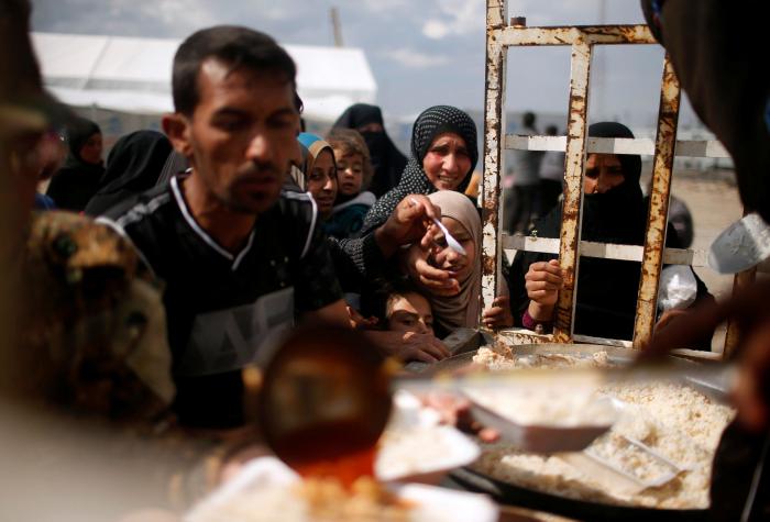 Unicef denuncia que alrededor de 100.000 niños están atrapados en Mosul, tras las líneas de Estado Islámico