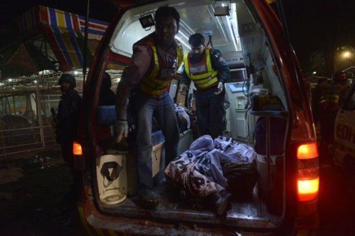 Al menos 69 muertos y más de 300 heridos en un atentado suicida en Lahore
