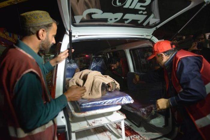 Al menos 69 muertos y más de 300 heridos en un atentado suicida en Lahore