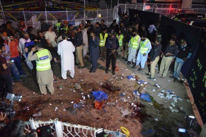Al menos 69 muertos y más de 300 heridos en un atentado suicida en Lahore