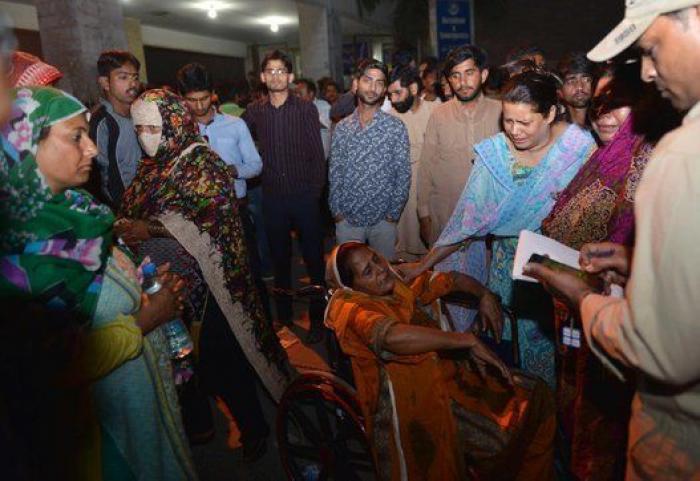 Al menos 69 muertos y más de 300 heridos en un atentado suicida en Lahore