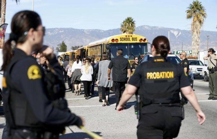 La justicia de EEUU desbloquea sin ayuda de Apple el iPhone del atacante de San Bernardino