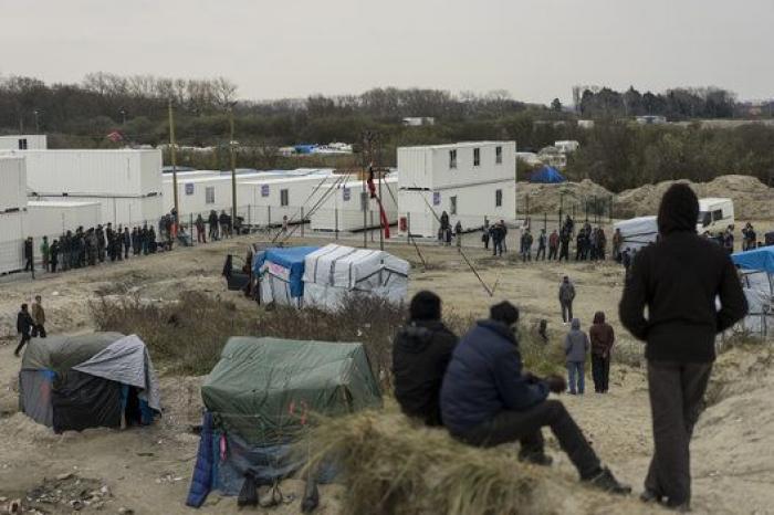 Un rayo de esperanza para los refugiados de Calais (FOTOS)