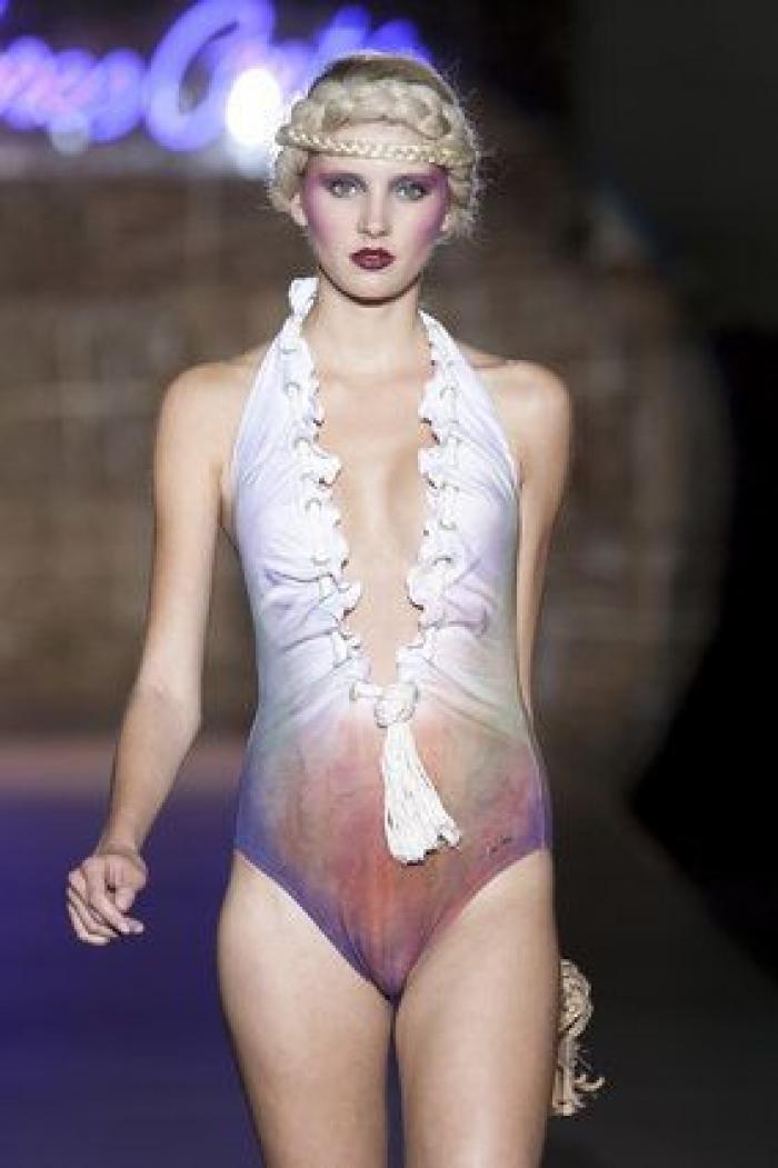 La cocina de la moda: cómo son los vestidos antes de salir a pasarela (FOTOS)