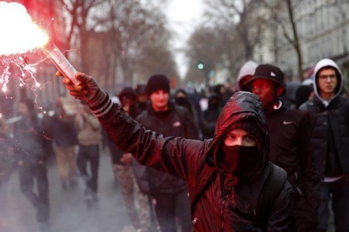 Por qué Francia se ha echado a la calle contra Hollande
