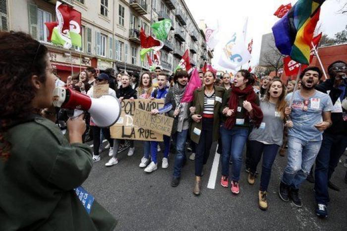 Por qué Francia se ha echado a la calle contra Hollande