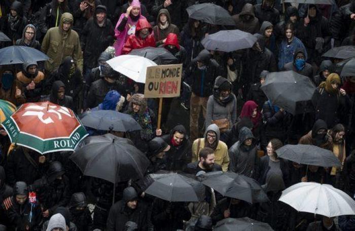Por qué Francia se ha echado a la calle contra Hollande