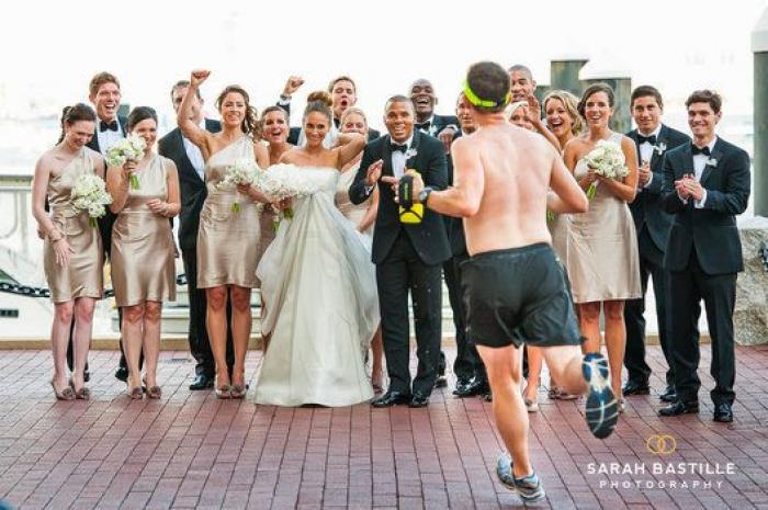 17 'photobombs' en bodas que llegaron justo a tiempo