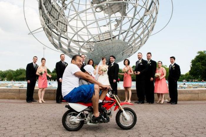 17 'photobombs' en bodas que llegaron justo a tiempo