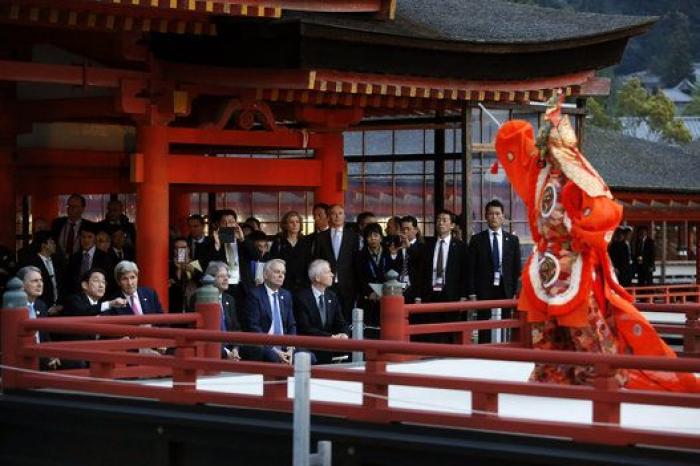 Kerry hace historia visitando Hiroshima pero no pedirá disculpas por la bomba atómica
