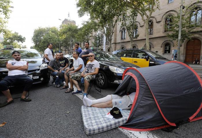 Los taxistas mantienen la huelga al no llegar a un acuerdo con el Ministerio de Fomento