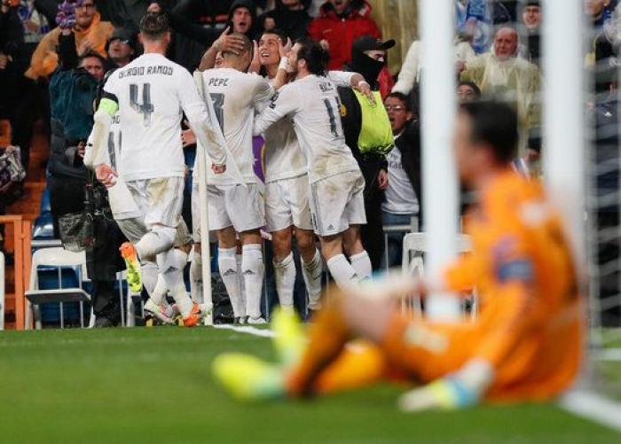 Zidane muestra algo más que emoción tras una jugada de Benzema