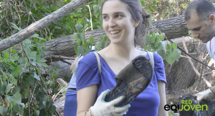 Los jóvenes de Equo fueron a limpiar el río en Madrid y lo que se encontraron fue dramático