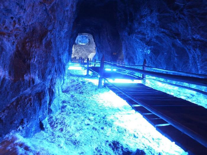 Siete túneles escalofriantes que han marcado la historia