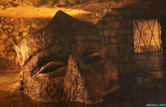 Siete túneles escalofriantes que han marcado la historia