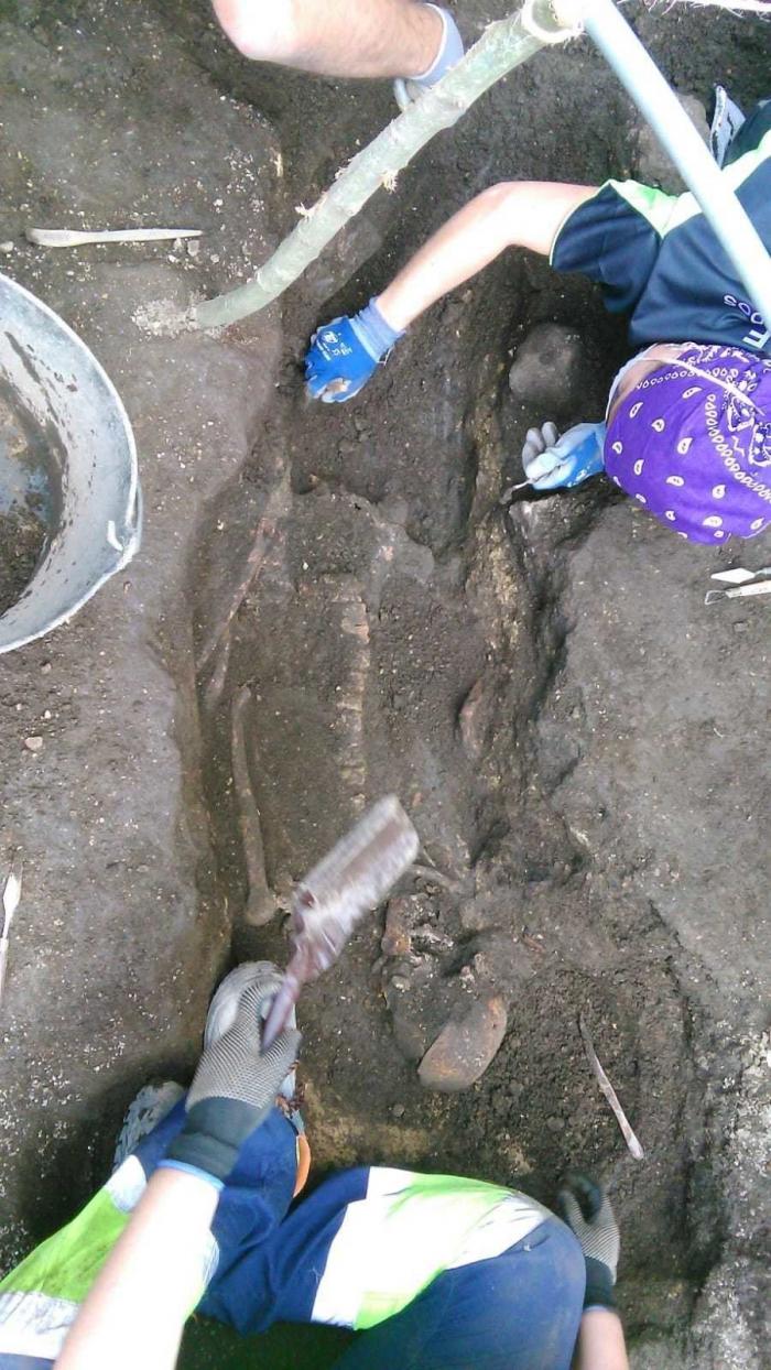 Aranga, el ejemplo de cómo se abren las fosas del franquismo sin ayudas y a puro tesón