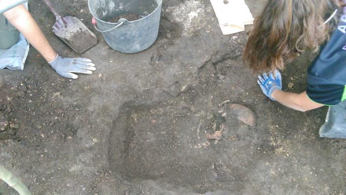 Aranga, el ejemplo de cómo se abren las fosas del franquismo sin ayudas y a puro tesón