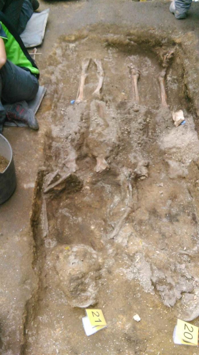 Aranga, el ejemplo de cómo se abren las fosas del franquismo sin ayudas y a puro tesón