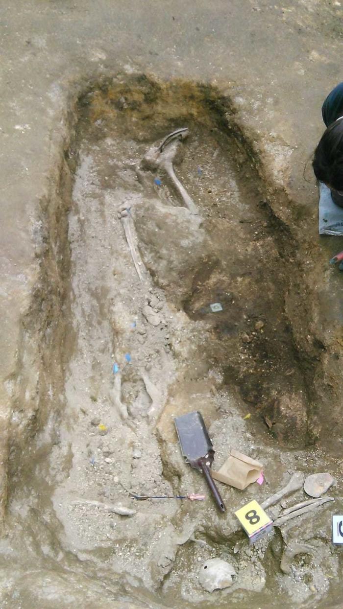 Aranga, el ejemplo de cómo se abren las fosas del franquismo sin ayudas y a puro tesón