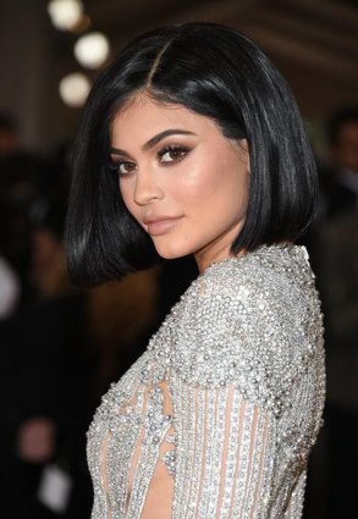 Un bloguero recrea en su casa los 'looks' más destacados de la gala Met 2016