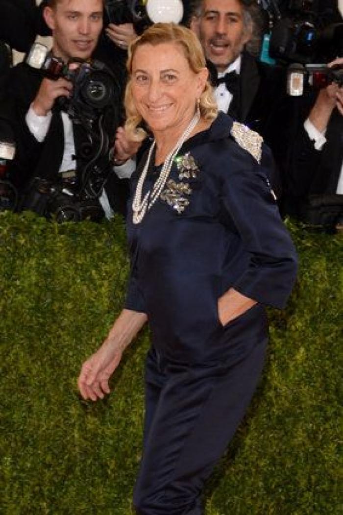 Un bloguero recrea en su casa los 'looks' más destacados de la gala Met 2016