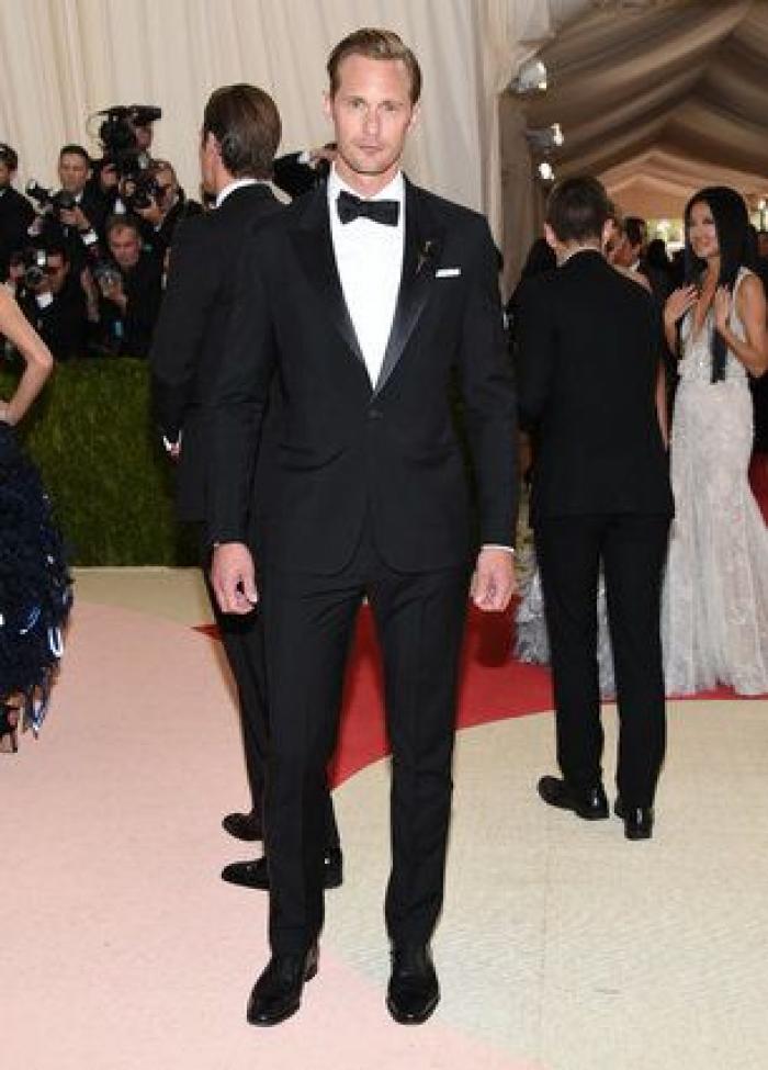 Un bloguero recrea en su casa los 'looks' más destacados de la gala Met 2016