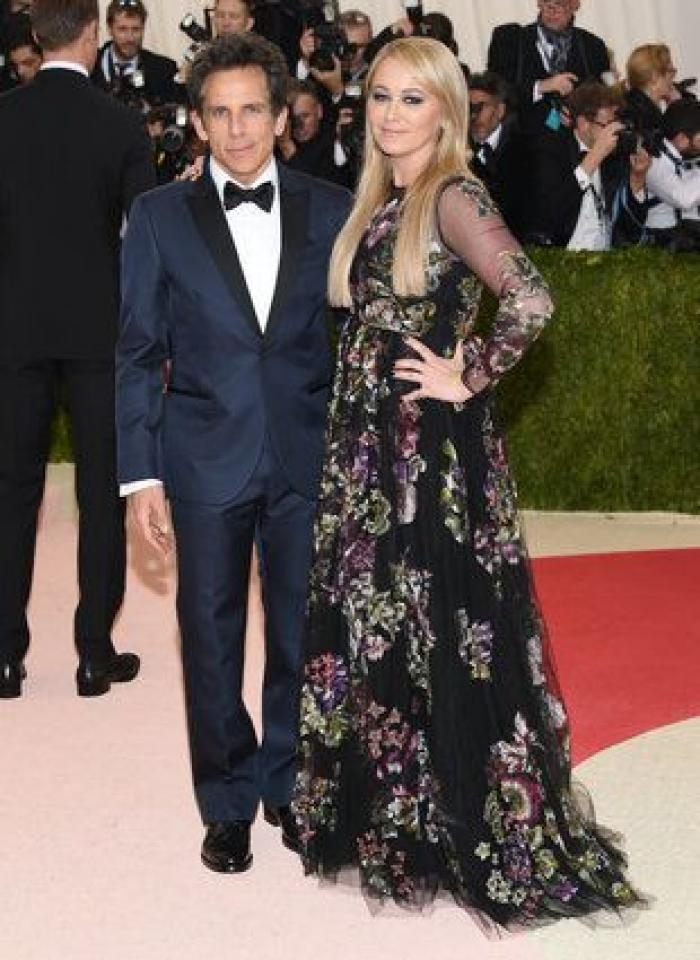 Un bloguero recrea en su casa los 'looks' más destacados de la gala Met 2016