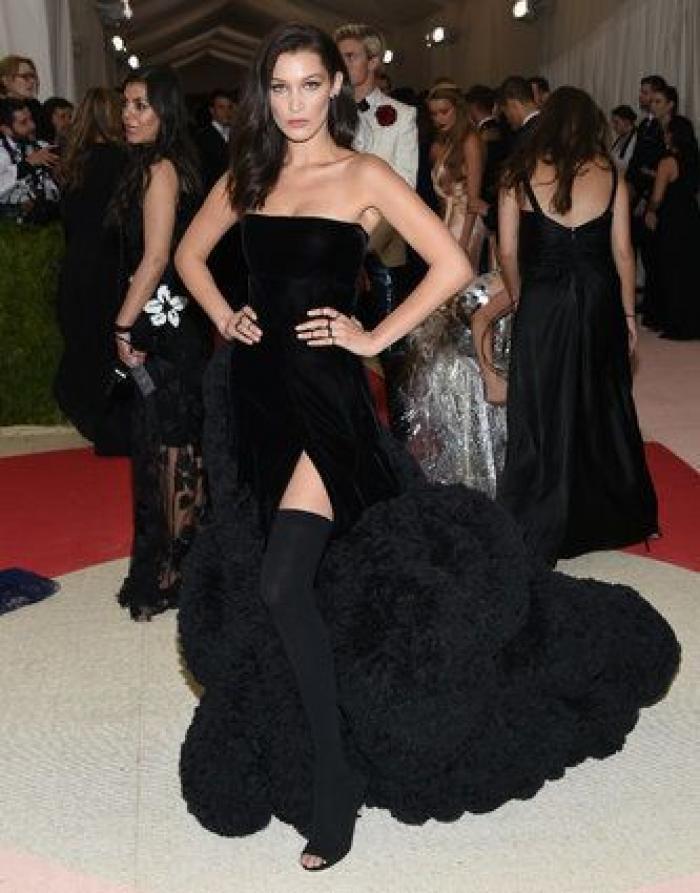 Un bloguero recrea en su casa los 'looks' más destacados de la gala Met 2016