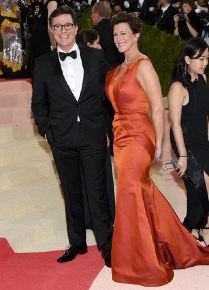 Un bloguero recrea en su casa los 'looks' más destacados de la gala Met 2016