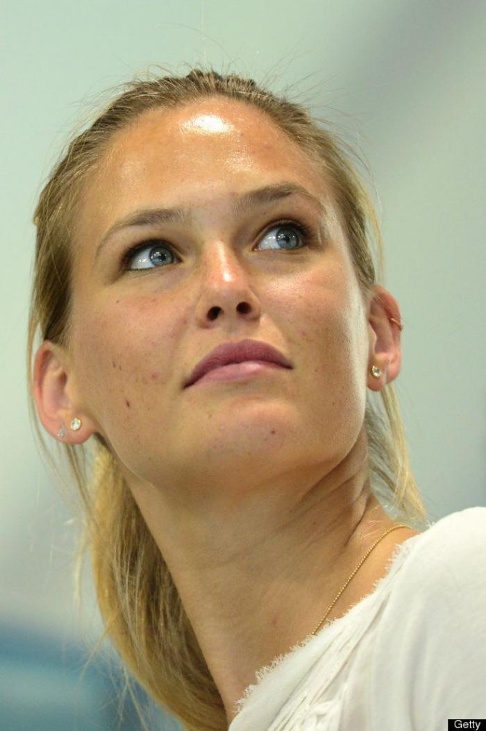 Israel censura (otra vez) un anuncio de la modelo Bar Refaeli