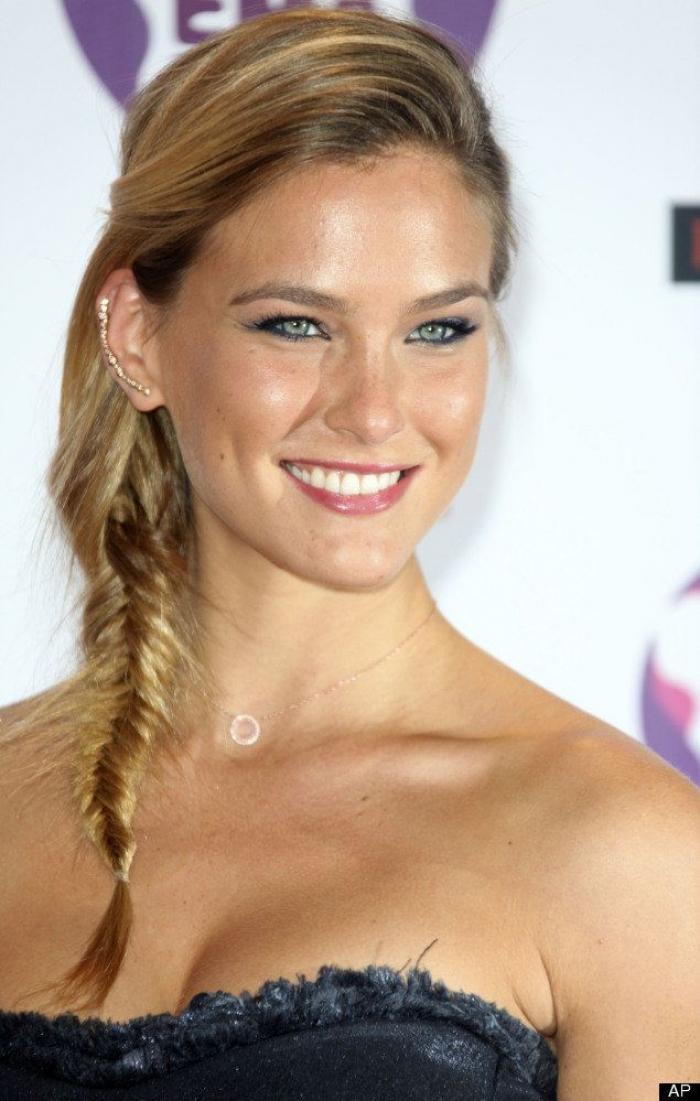 Israel censura (otra vez) un anuncio de la modelo Bar Refaeli